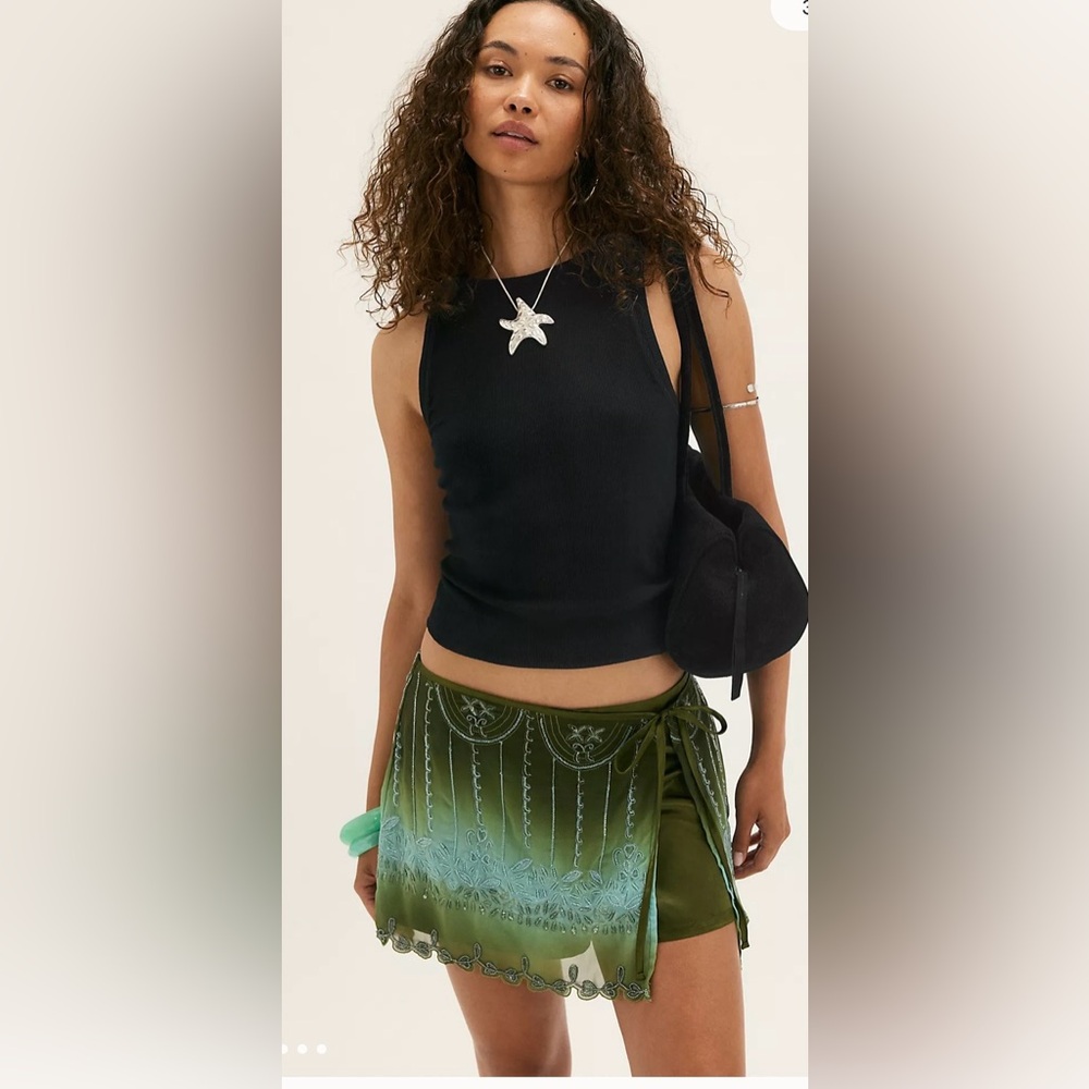 Z201. NWT Free People $168 Olive Green Ombre Embroidered Mini Skirt shorts $168